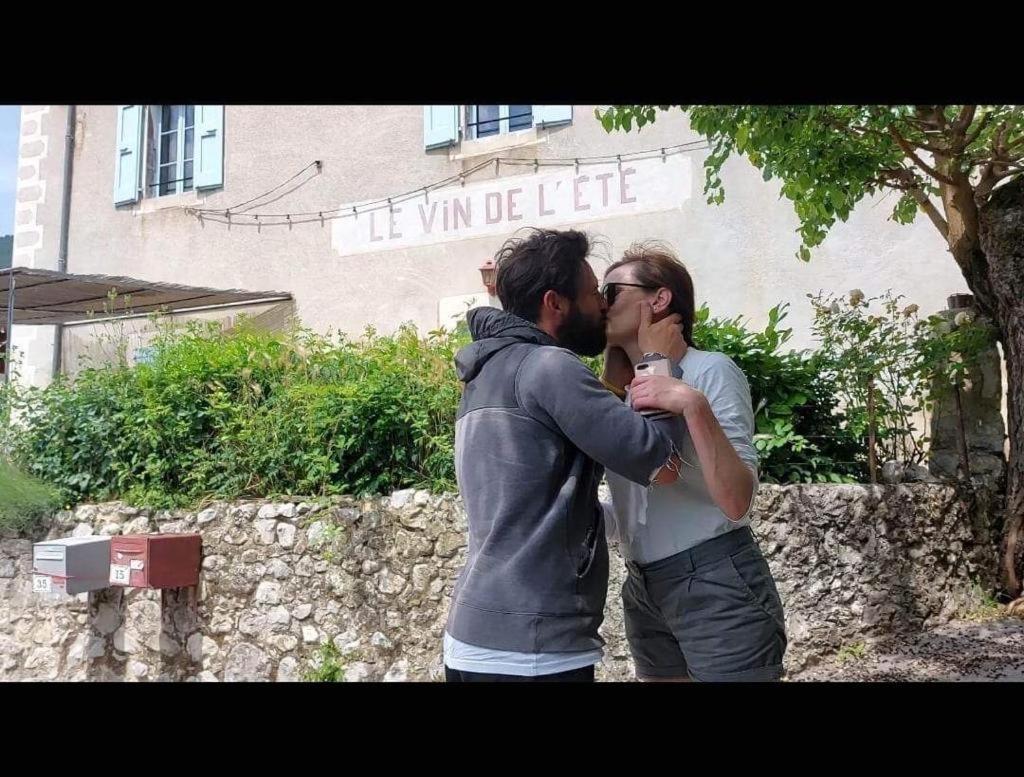 Le Vin De L'Ete Bed and Breakfast Ponet-et-Saint-Auban Exteriör bild