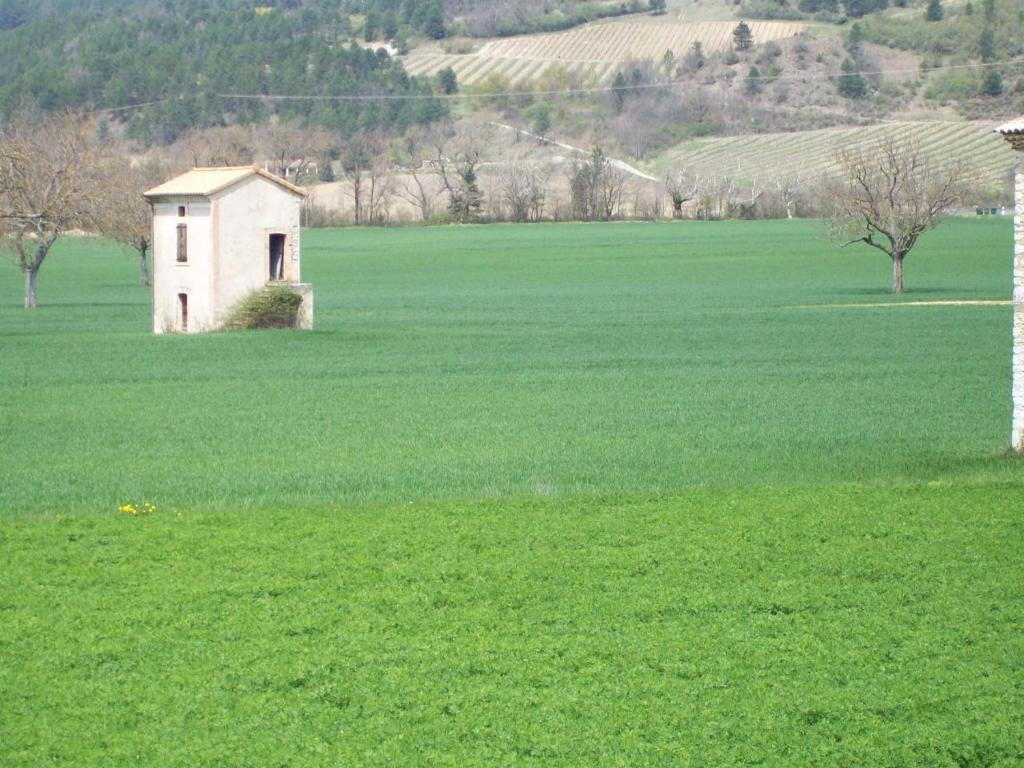 Le Vin De L'Ete Bed and Breakfast Ponet-et-Saint-Auban Exteriör bild